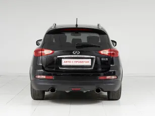 Infiniti  5