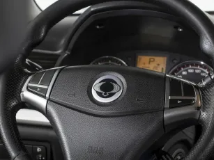 SsangYong  10