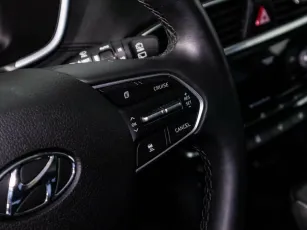 Hyundai  10
