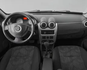 Renault  8