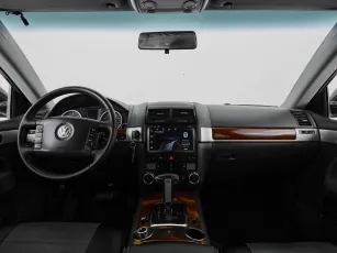 Volkswagen  8