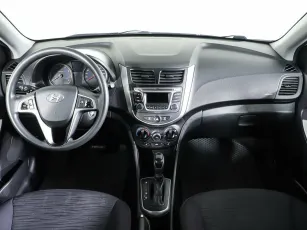 Hyundai  11