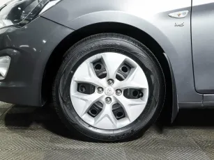 Hyundai  9