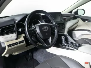 Toyota  11