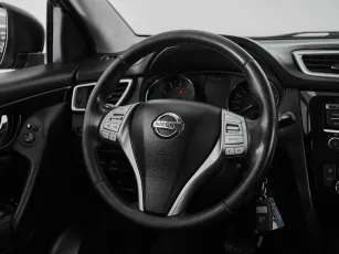 Nissan  10