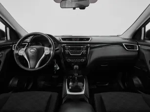 Nissan  8