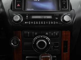 Toyota  19