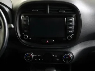 Kia  12