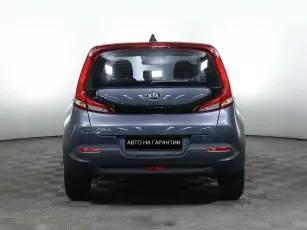 Kia  6