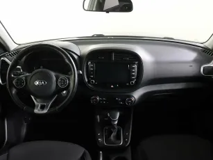 Kia  9