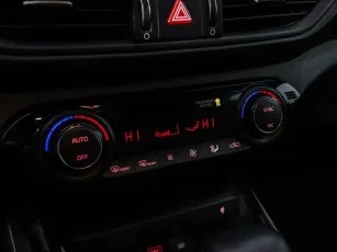 Kia  12