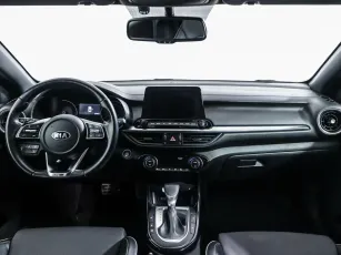 Kia  8