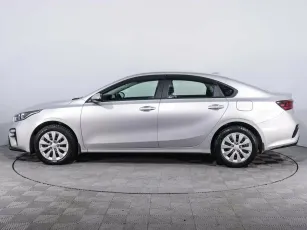 Kia  3