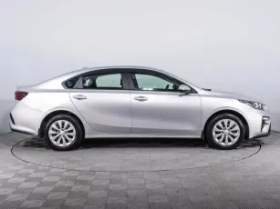 Kia  4