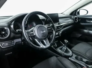 Kia  9