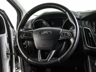 Ford  10