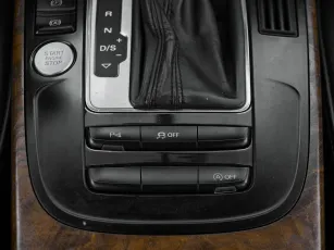 Audi  19