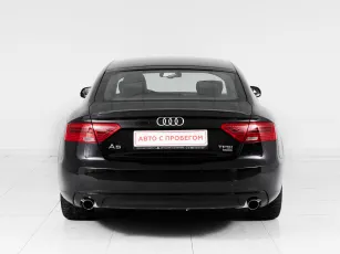 Audi  5