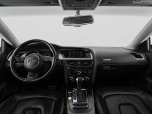 Audi  8