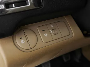Hyundai  11