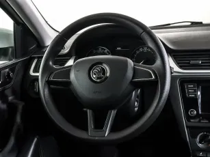 Skoda  10