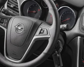 Opel  12