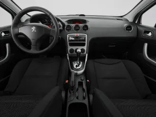 Peugeot  8