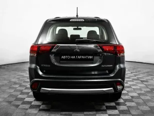 Mitsubishi  6