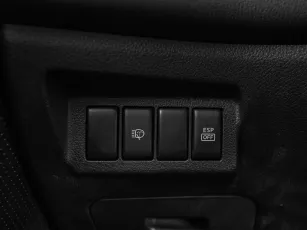 Nissan  11