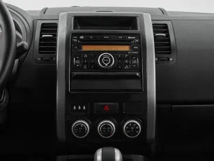 Nissan  14