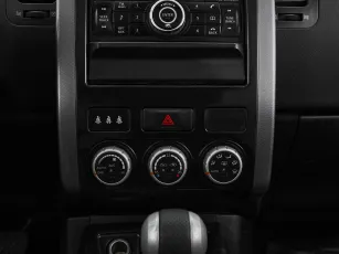 Nissan  15