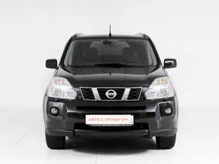 Nissan  2