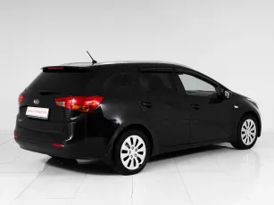 Kia  6
