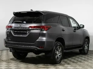 Toyota  3