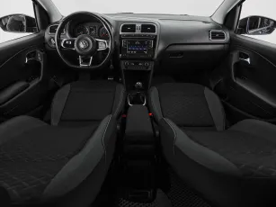 Volkswagen  8