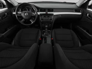 Skoda  8
