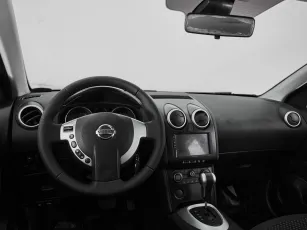 Nissan  7