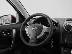 Nissan  9