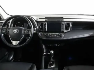 Toyota  6