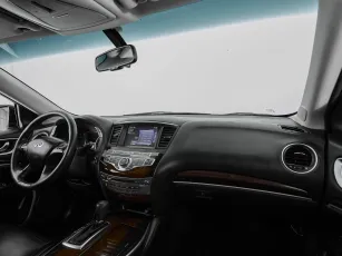 Infiniti  10