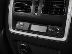 Infiniti  19
