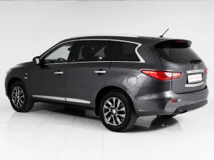 Infiniti  6