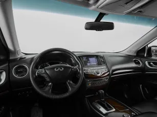 Infiniti  7