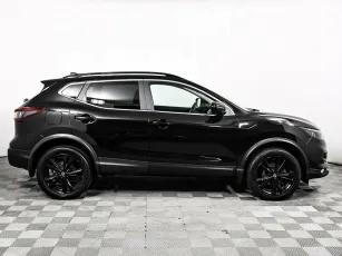 Nissan  4