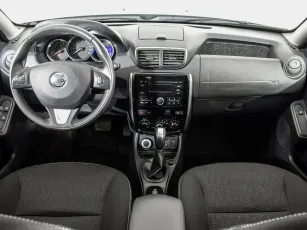 Nissan  6