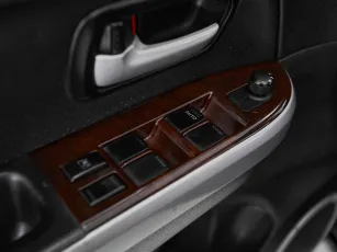 Suzuki  12