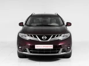Nissan  2