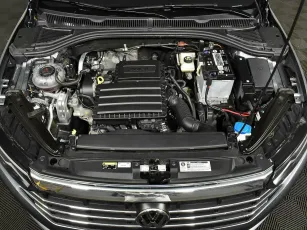 Volkswagen  8