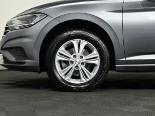 Volkswagen  9