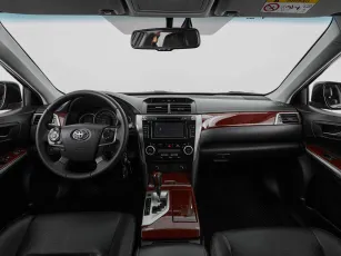 Toyota  8